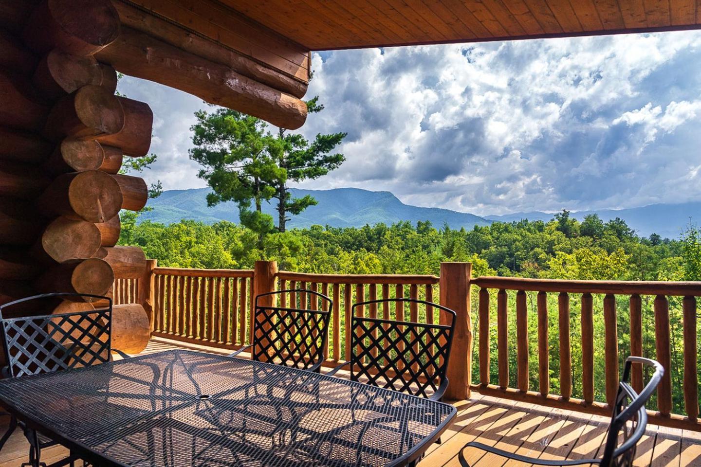 Big Bear Ridge Lodge - Breathtaking Mountain Views And Private Forest Scenes In Amazing Large Log Cabin Gatlinburg Ngoại thất bức ảnh